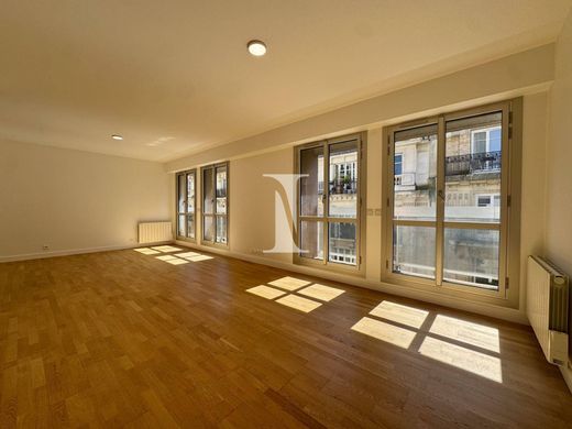Apartment in Monceau, Courcelles, Ternes, Paris