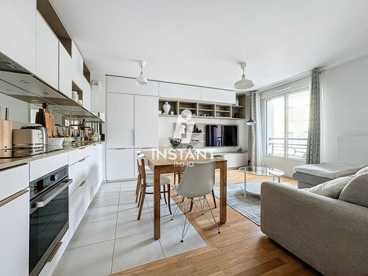 Apartment in Charenton-le-Pont, Val-de-Marne