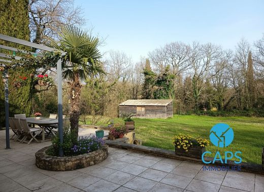 Luxury home in Uzès, Gard