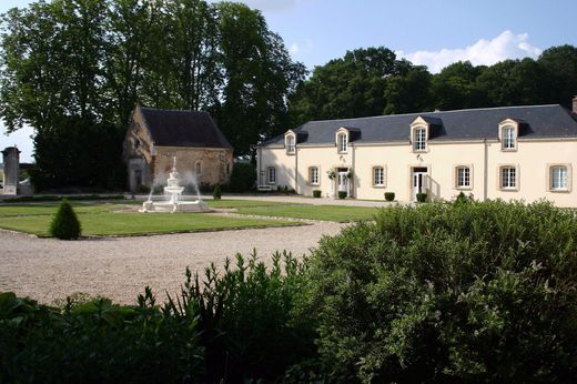 Castle in Flacey, Eure-et-Loir