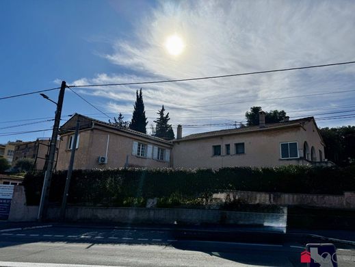 Complesso residenziale a Saint-Raphaël, Var