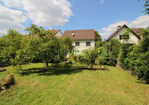 Luxus-Haus in Orsay, Essonne