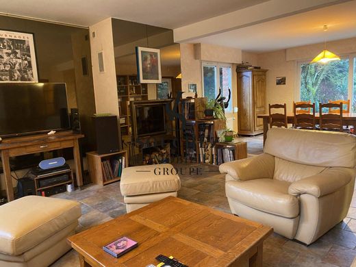 Maison de luxe à Neuville-Saint-Vaast, Pas-de-Calais