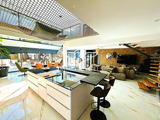 Luxus-Haus in Jard-sur-Mer, Vendée