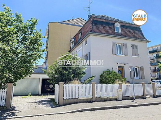 Edificio en Saint-Louis, Alto Rin