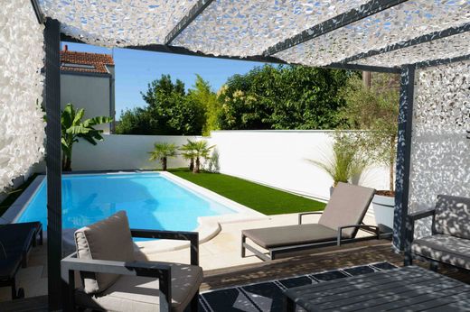 Luxury home in La Rochelle, Charente-Maritime