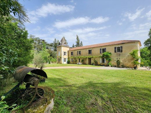 Luxury home in Castéra-Verduzan, Gers