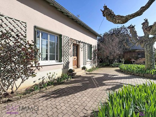 Luxury home in Chaponost, Rhône