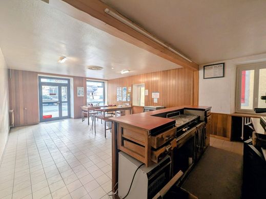 Edificio en Viuz-en-Sallaz, Alta Saboya