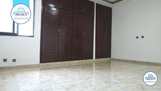 Appartamento a Yamoussoukro, Lacs