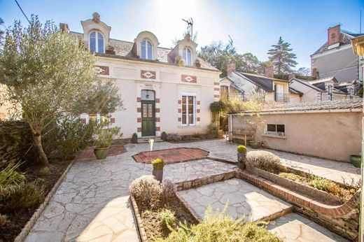 Luxury home in Mûrs-Erigné, Maine-et-Loire