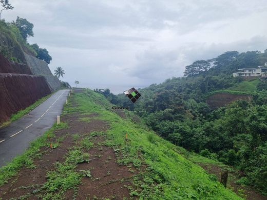 Land in Faa'a, Îles du Vent