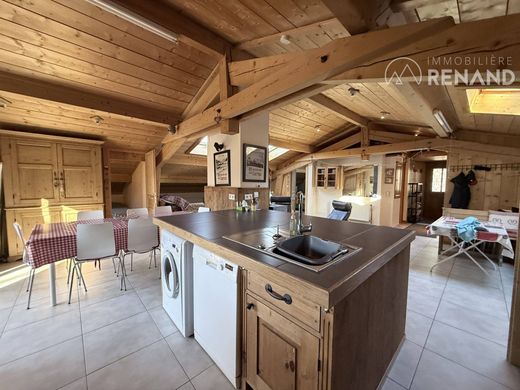 Piso / Apartamento en Les Carrys, Ain