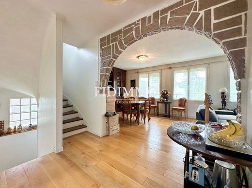 Πολυτελή κατοικία σε Sucy-en-Brie, Val-de-Marne