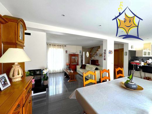 ‏בתי יוקרה ב  Ris-Orangis, Essonne