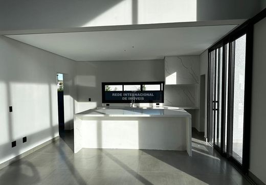 Villa in Votorantim, São Paulo
