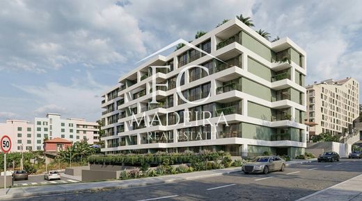 Apartment / Etagenwohnung in Funchal, Madeira