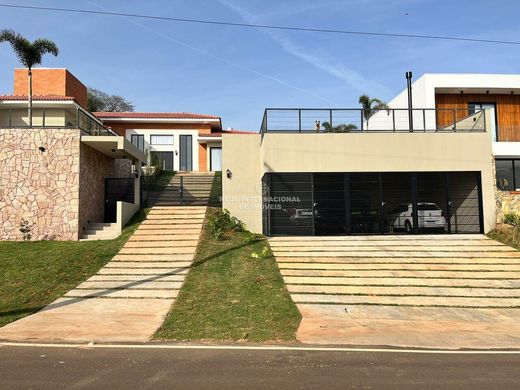 Villa a Paranapanema, São Paulo