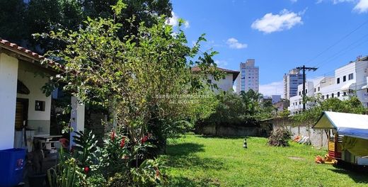 Grundstück in Guarujá, São Paulo