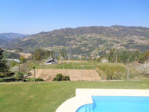 豪宅  Cinfães, Distrito de Viseu