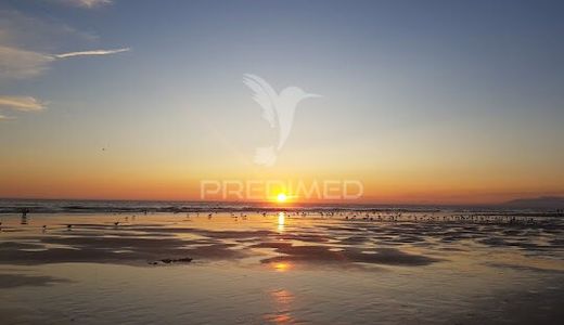 Villa a Almada, Distrito de Setúbal