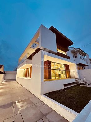 Villa in Vila Nova de Gaia, Distrito do Porto