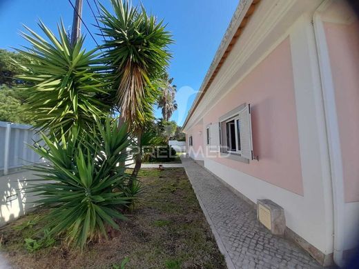 Villa Sesimbra, Distrito de Setúbal