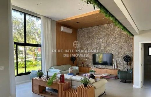 Villa - Boituva, São Paulo