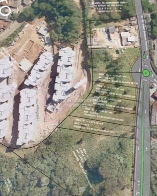 Grond in Cotia, São Paulo