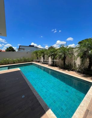 Вилла, Águas de Santa Bárbara, São Paulo
