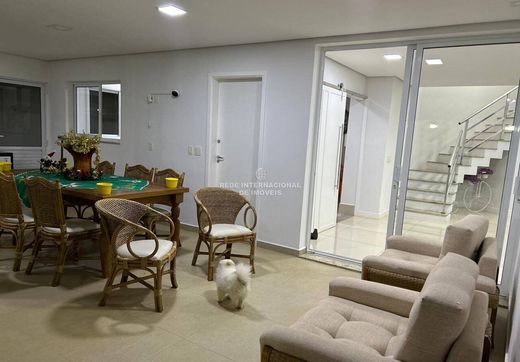 Villa - Araras, São Paulo