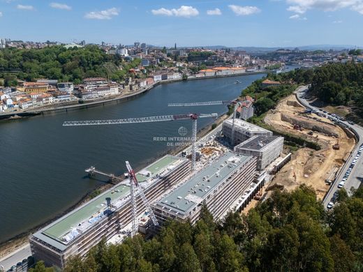 Apartment / Etagenwohnung in Vila Nova de Gaia, Distrito do Porto