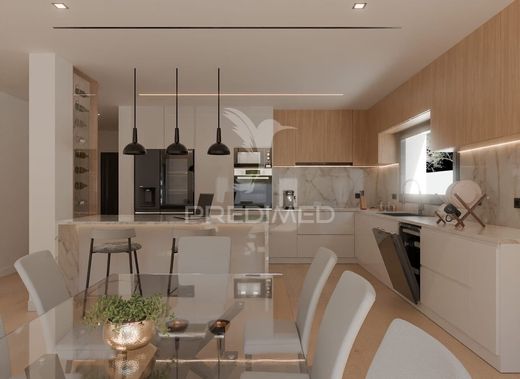 Villa - Torres Novas, Santarém