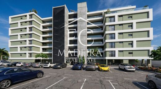 Apartment / Etagenwohnung in Funchal, Madeira