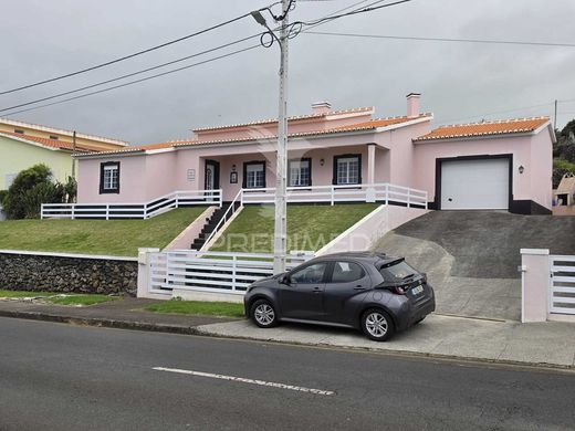 Villa à Angra do Heroísmo, Açores
