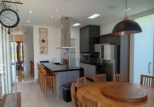 Villa in Araçoiaba da Serra, São Paulo