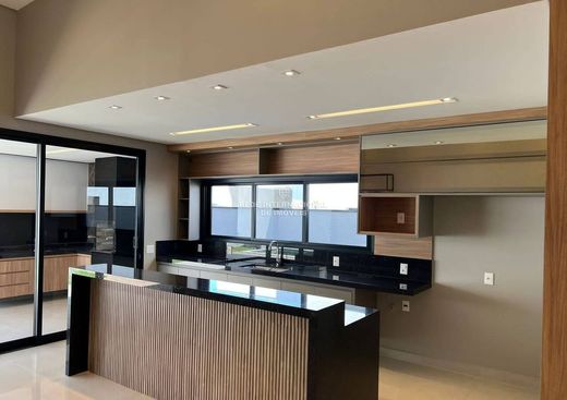 Villa Votorantim, São Paulo