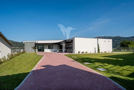 Villa Terras de Bouro, Distrito de Braga