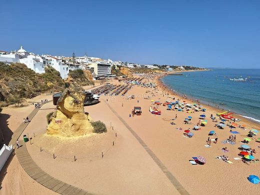 Villa Albufeira e Olhos de Água, Albufeira