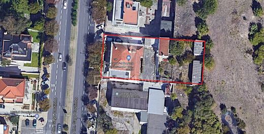 Villa a Lisbona, Lisbon