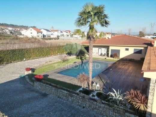 빌라 / Póvoa de Lanhoso, Distrito de Braga