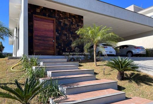 Villa en Araçoiaba da Serra, São Paulo