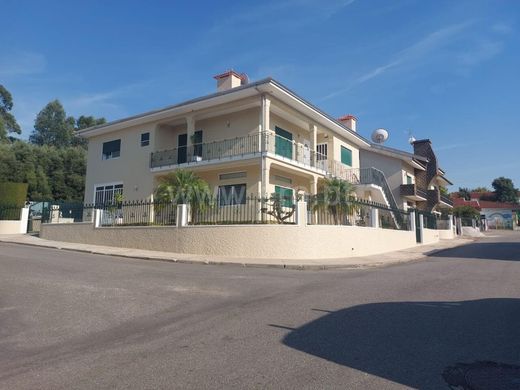 Villa in Santa Maria da Feira, Aveiro