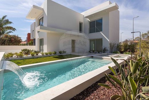 ローレ, Louléのヴィラ