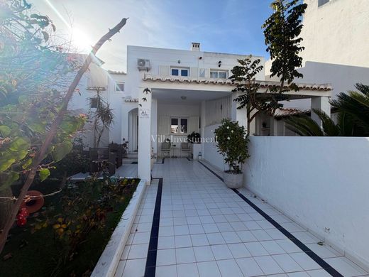 Villa in Albufeira e Olhos de Água, Albufeira Municipality