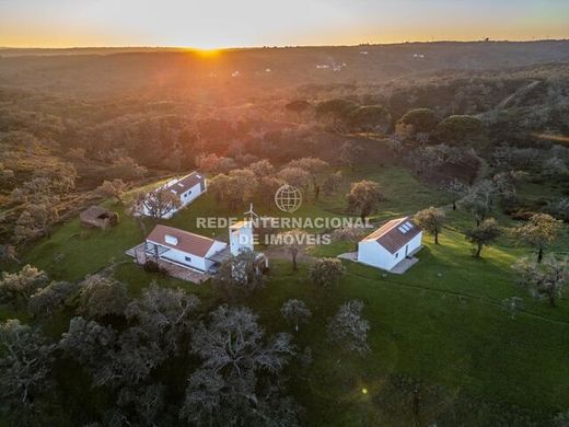 Элитный дом, Santiago do Cacém, Distrito de Setúbal