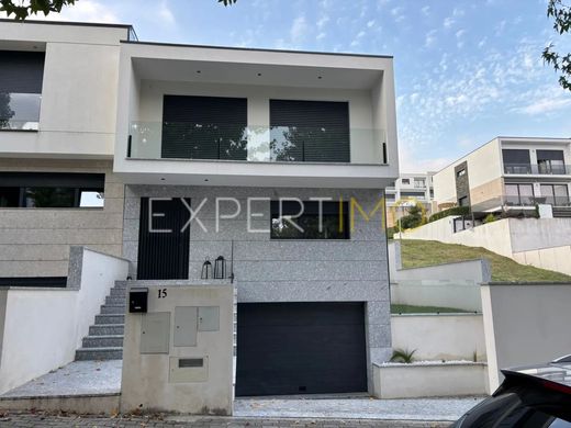 Villa - Braga