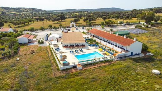 Luxe woning in Viana do Alentejo, Distrito de Évora