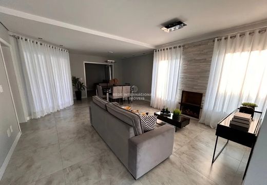 Villa à Sorocaba, São Paulo