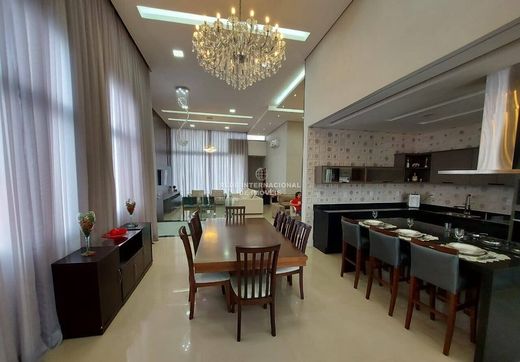 Villa Votorantim, São Paulo